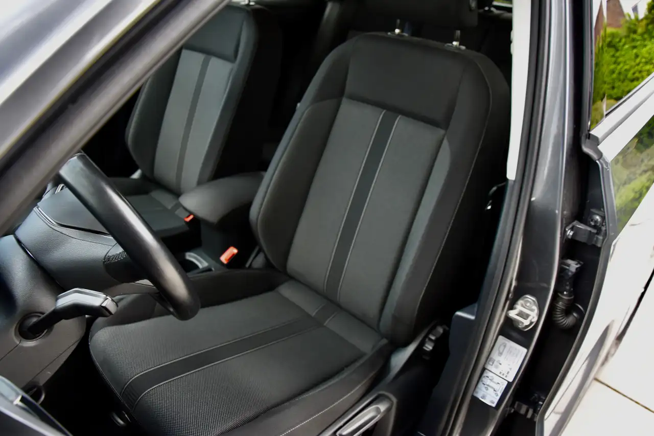Volkswagen T-Roc - 6