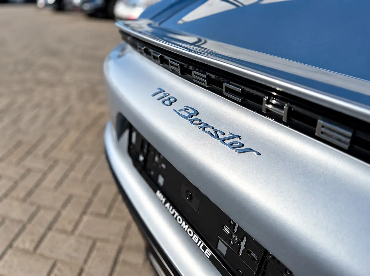 Porsche 718 - 12