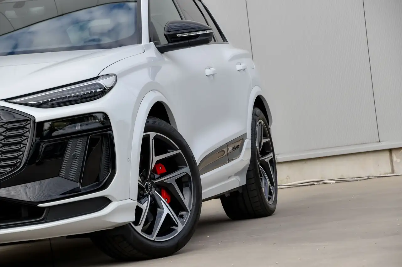 Audi SQ6 e-tron - 8