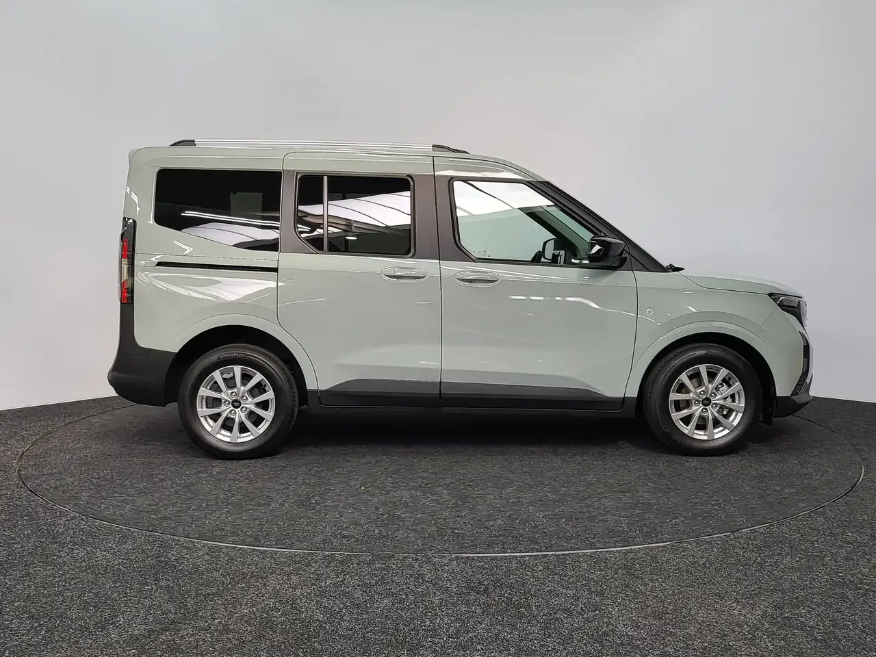 Ford Tourneo Courier - 7