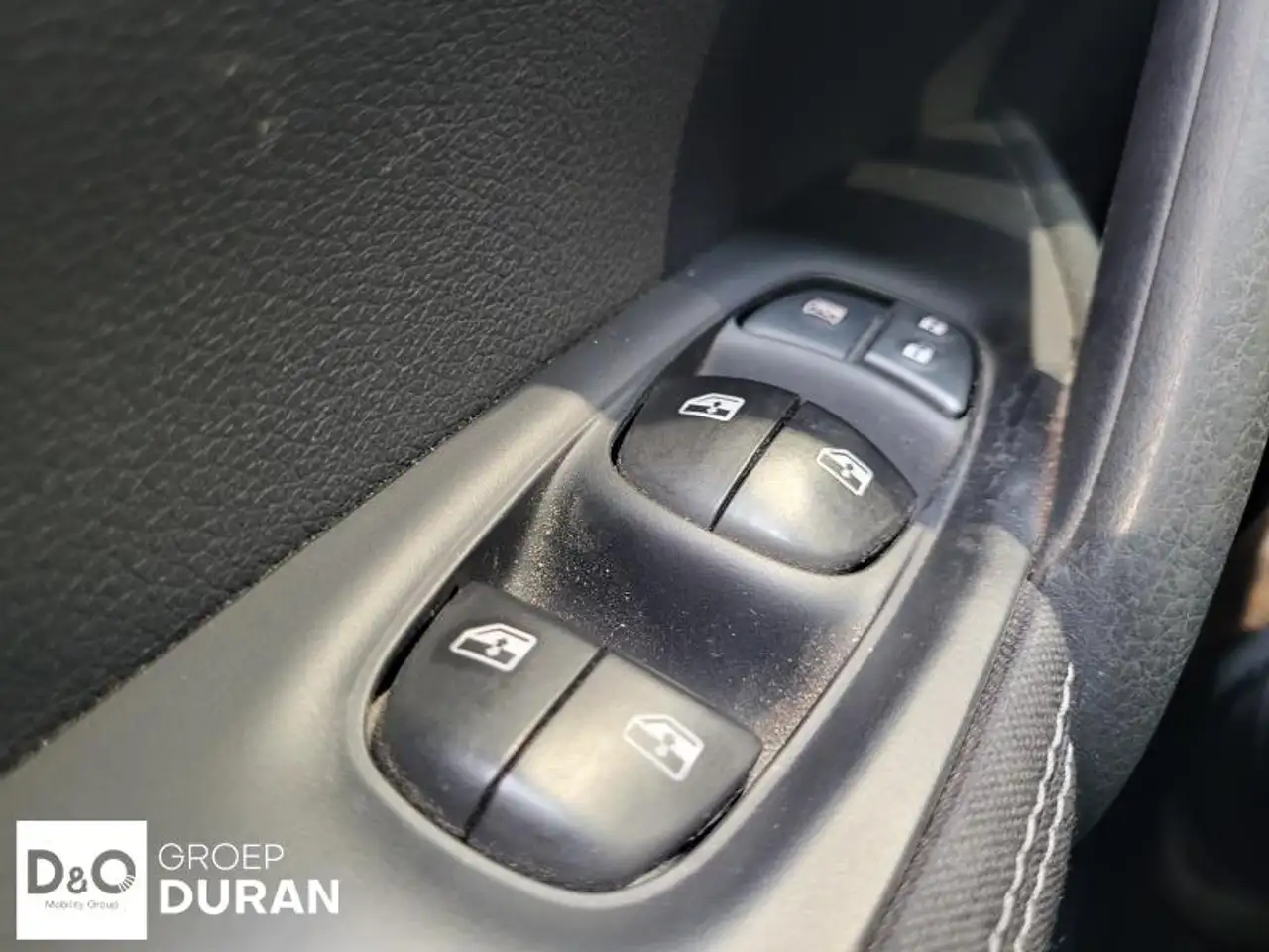 Nissan Qashqai - 11