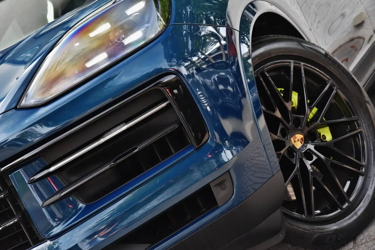 Porsche Cayenne - 7