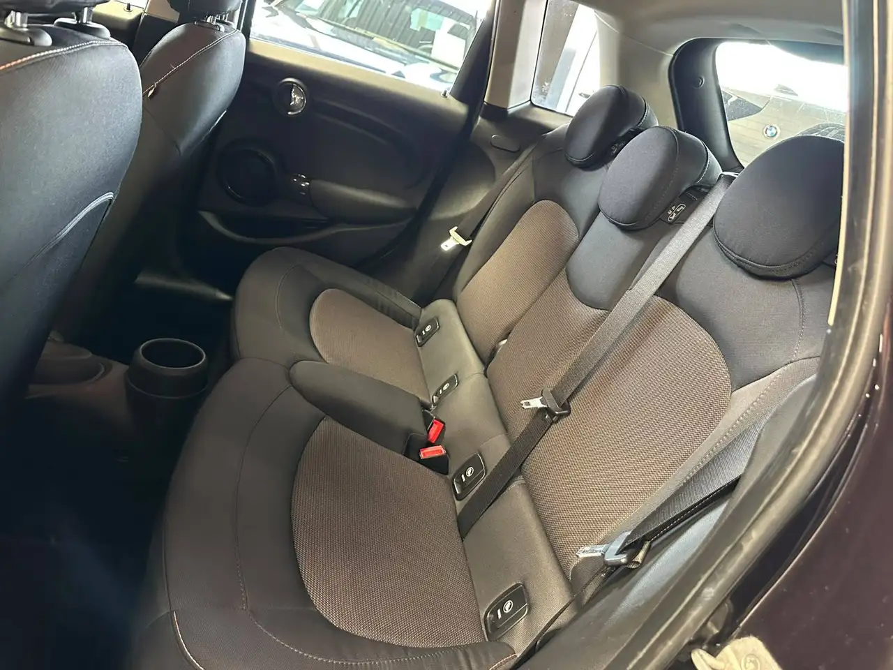 MINI One D - 8