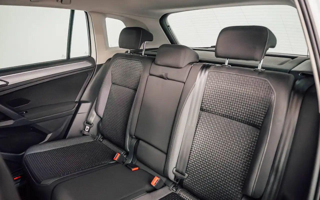 Volkswagen Tiguan - 10