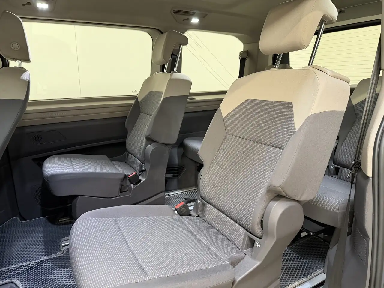 Volkswagen T6 Multivan - 9