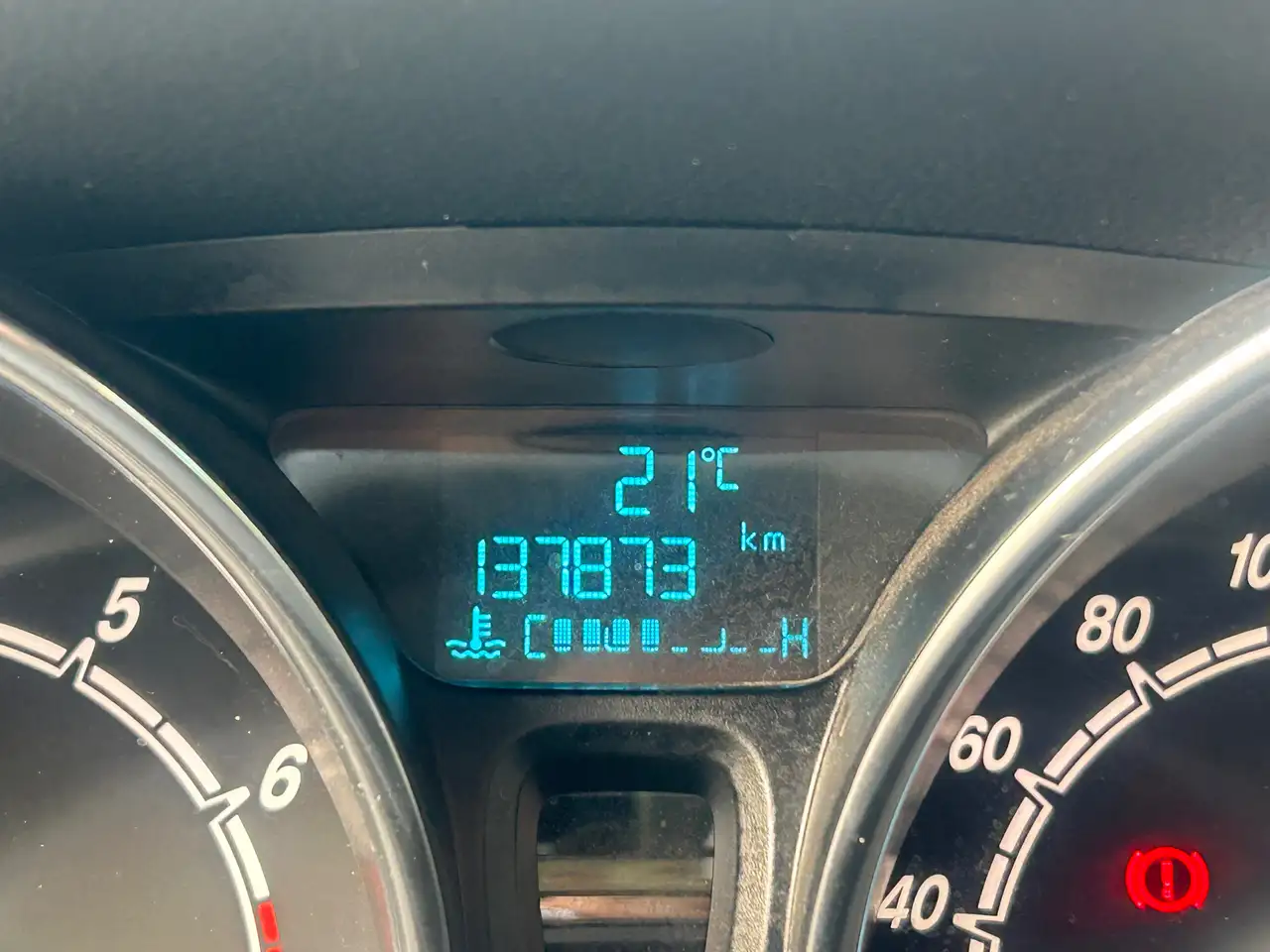 Ford B-Max - 12