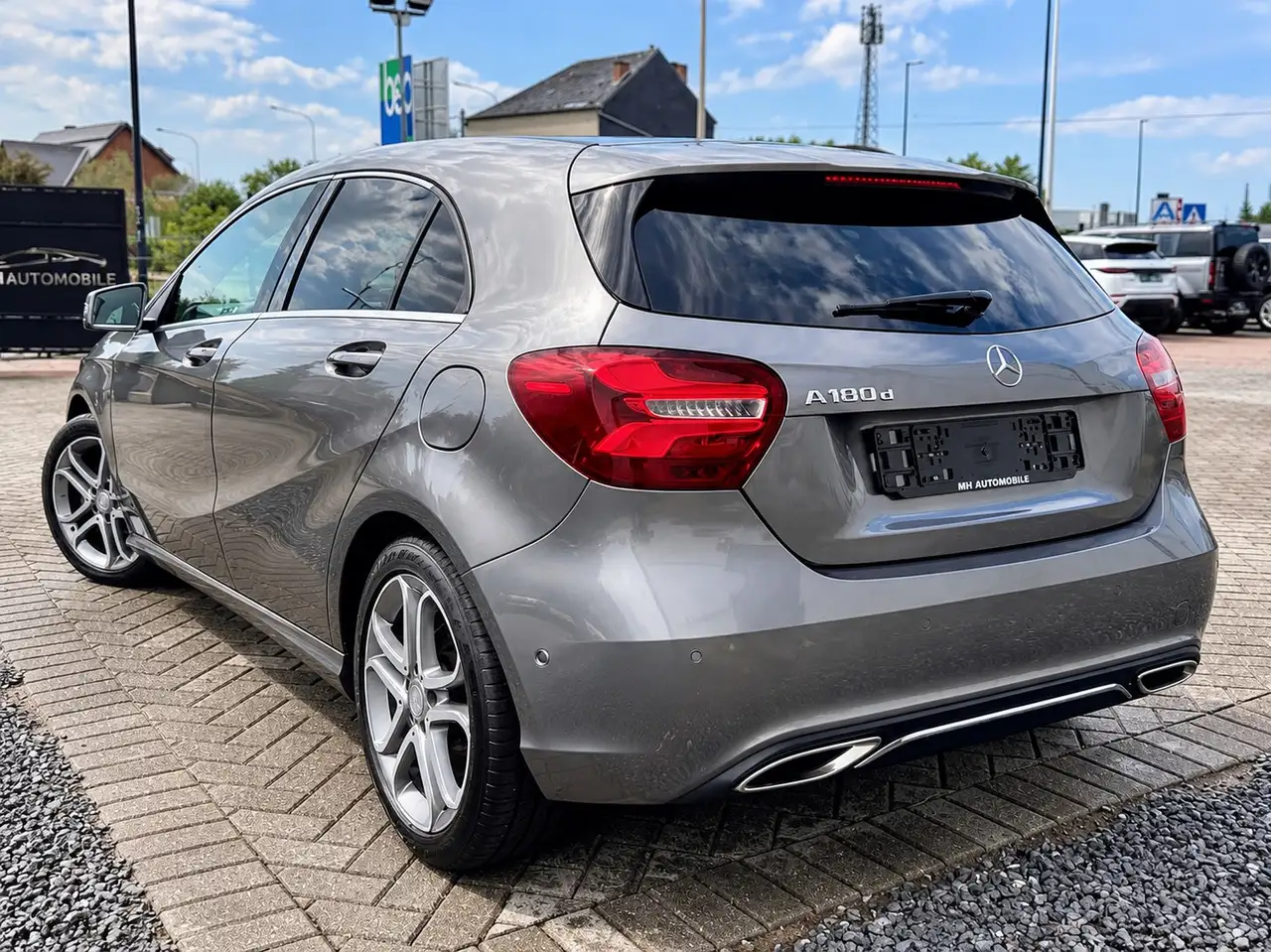 Mercedes-Benz A 180 - 4