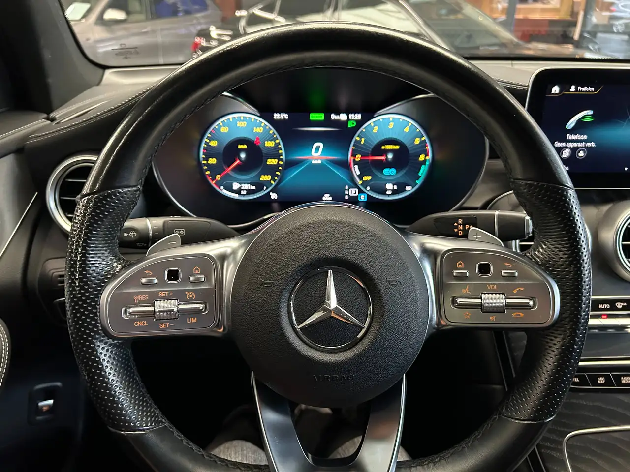 Mercedes-Benz GLC 300 - 9