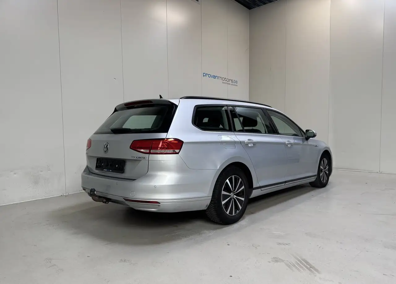 Volkswagen Passat - 3