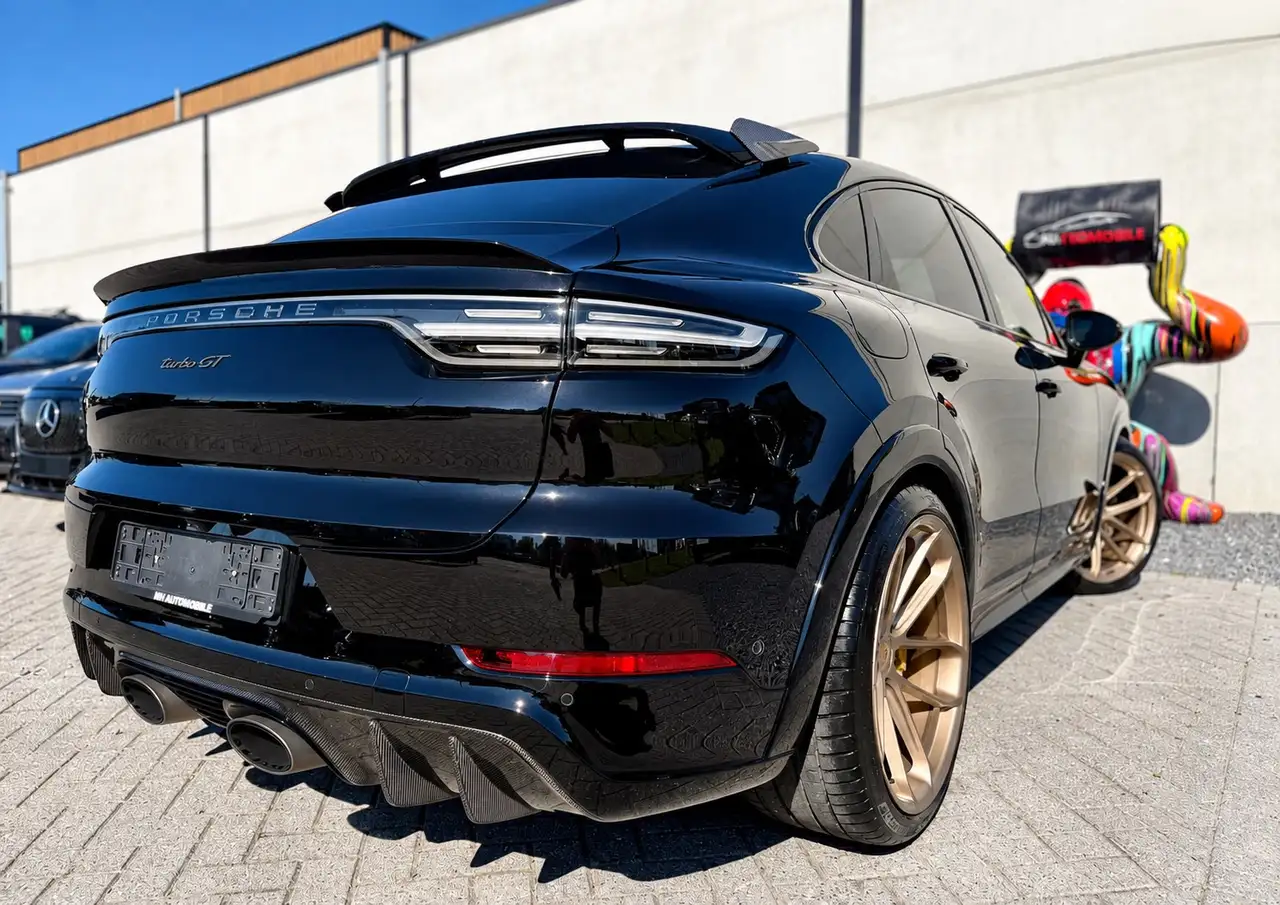 Porsche Cayenne - 4