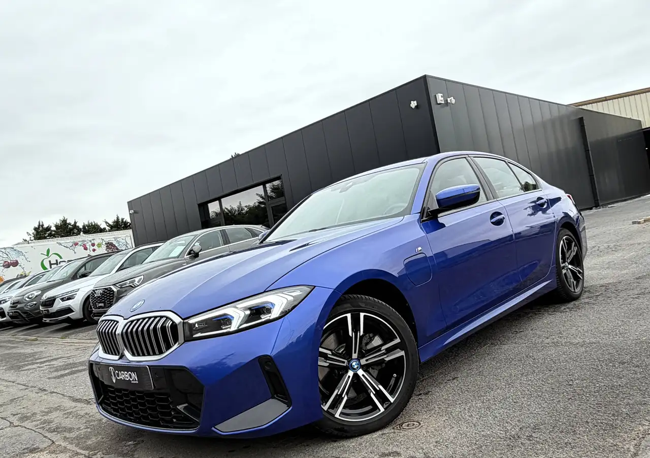 BMW 330 - 3