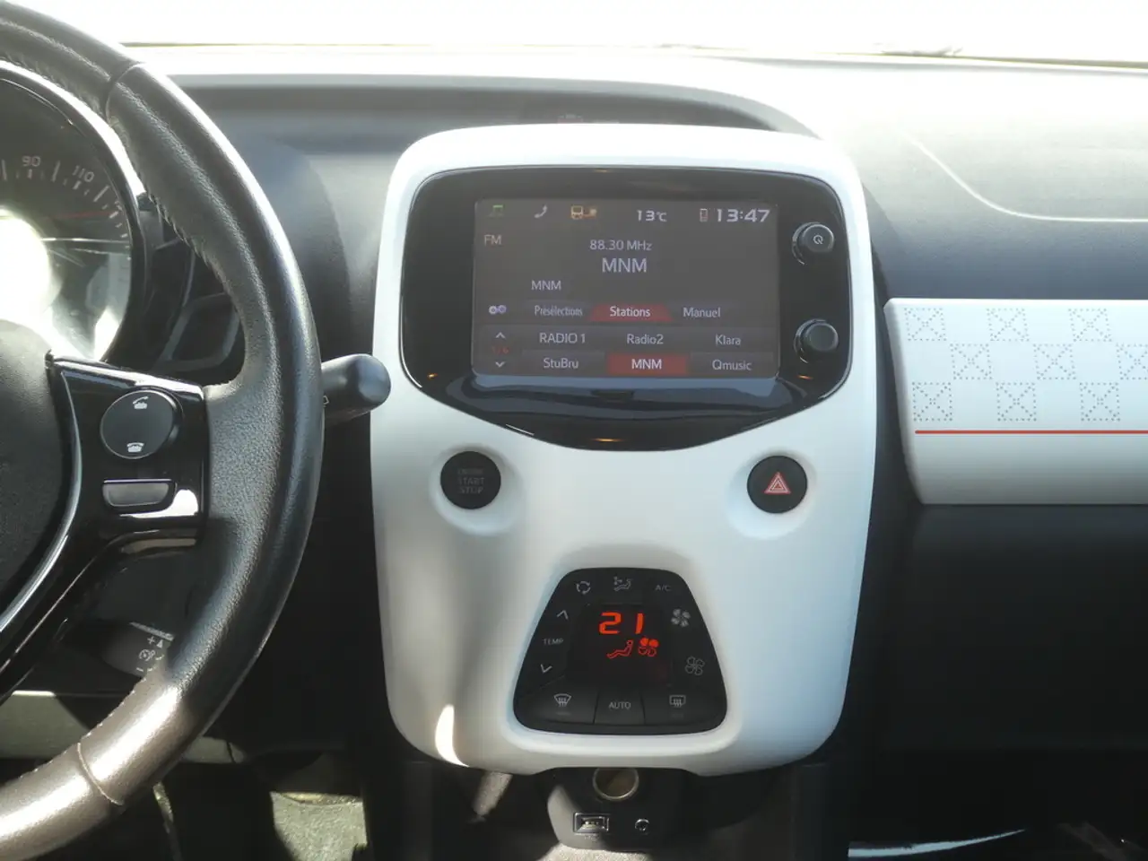 Peugeot 108 - 10
