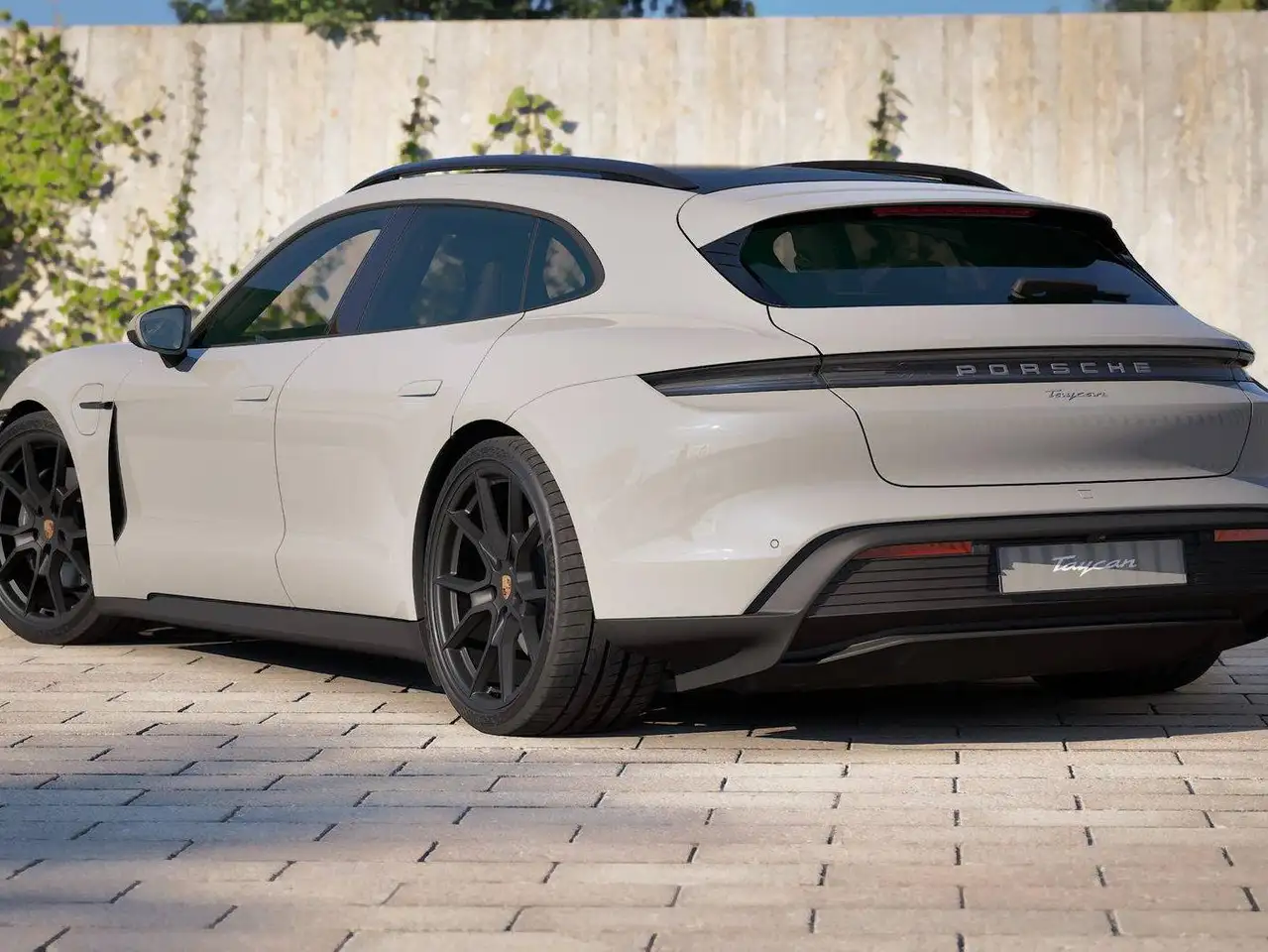 Porsche Taycan - 4