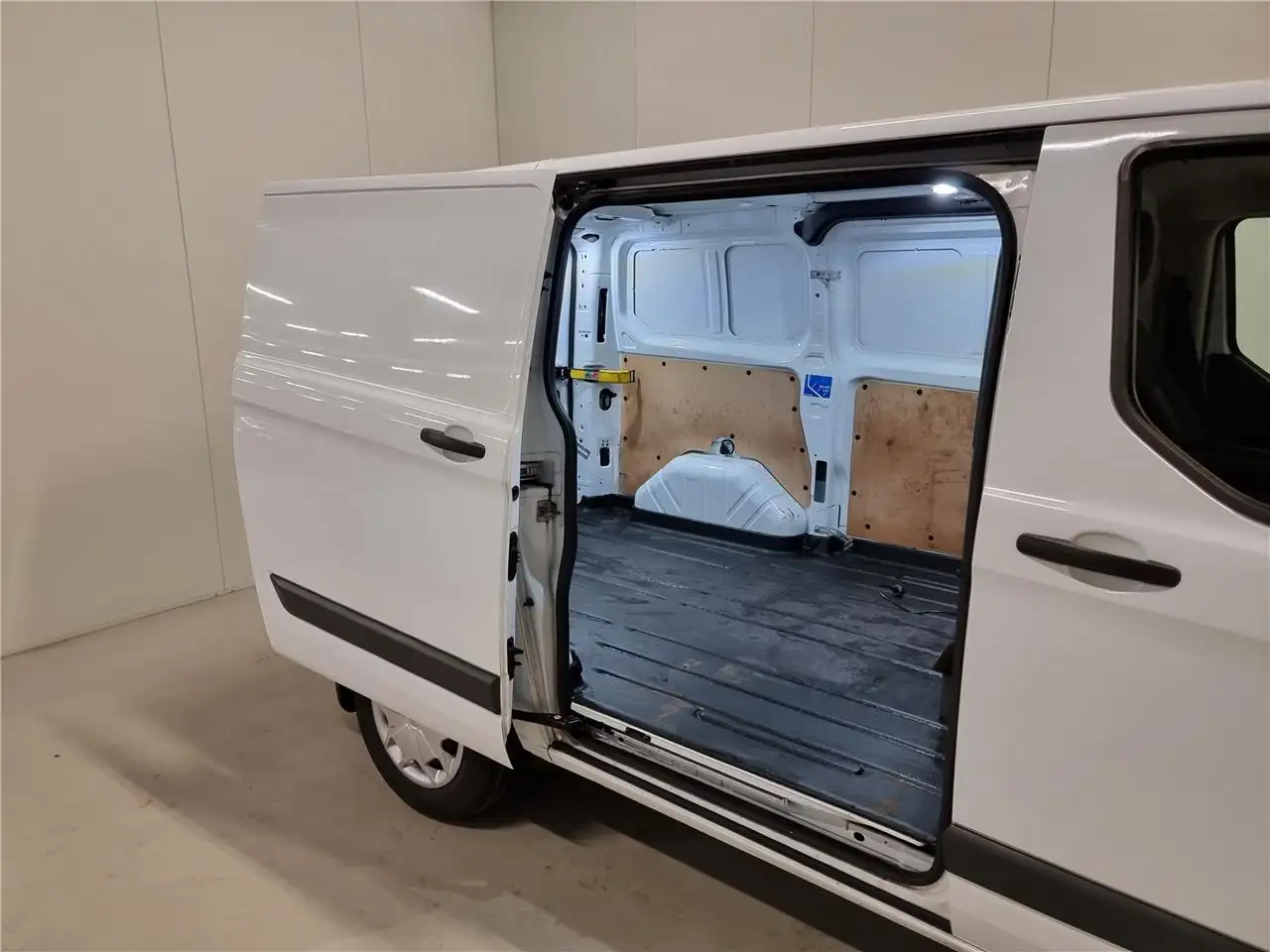 Ford Transit Custom - 5