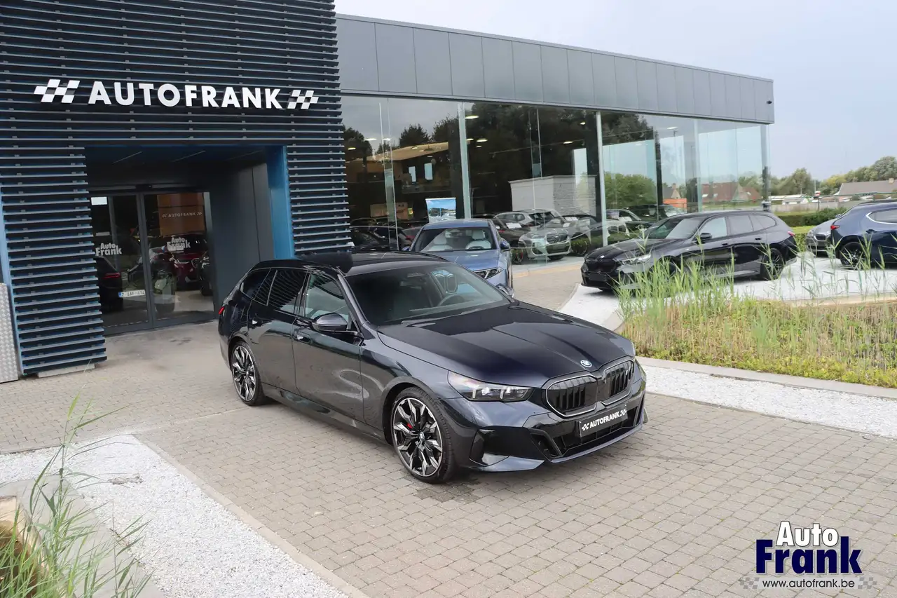 BMW i5 - 9
