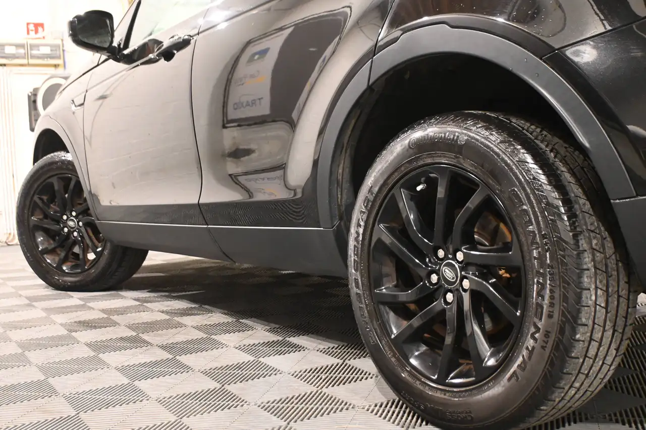 Land Rover Discovery Sport - 9