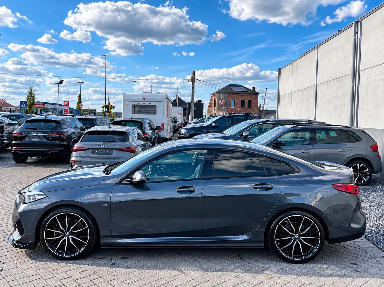 BMW 218 - 10