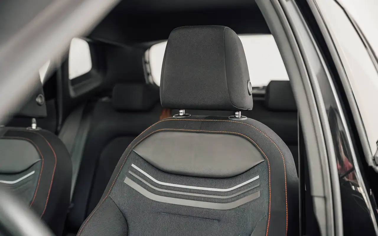 SEAT Arona - 12