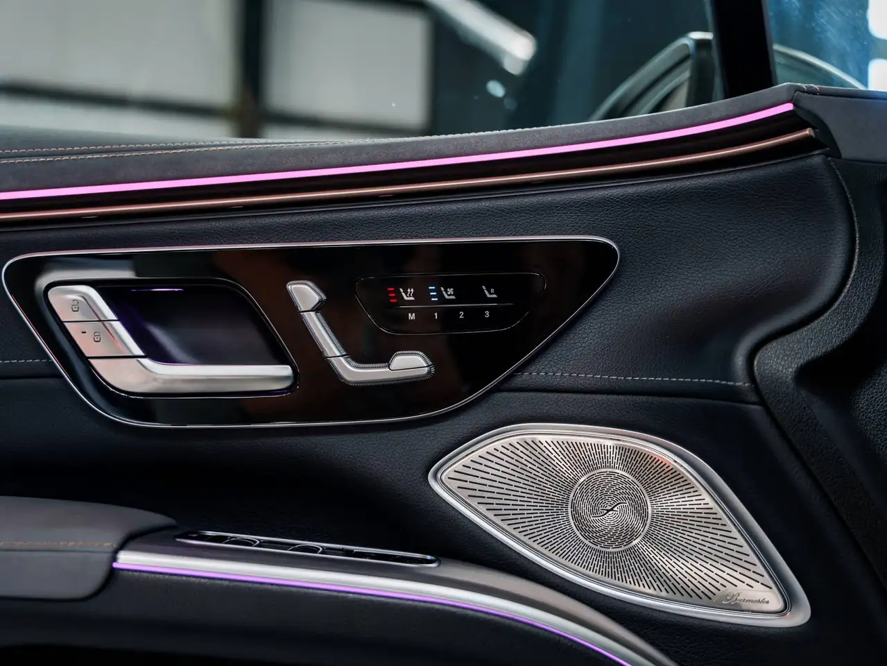 Mercedes-Benz EQS - 12