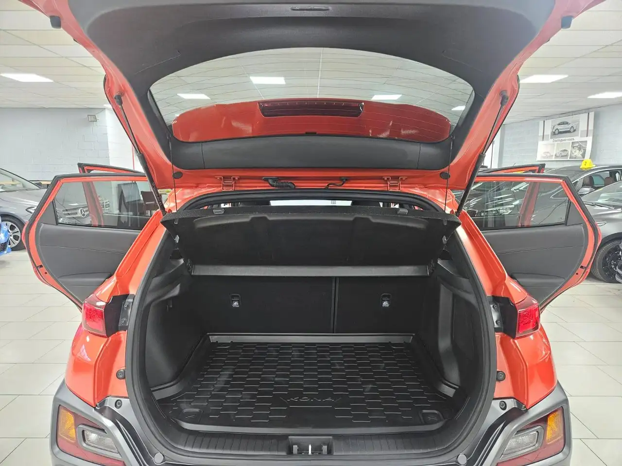 Hyundai KONA - 9