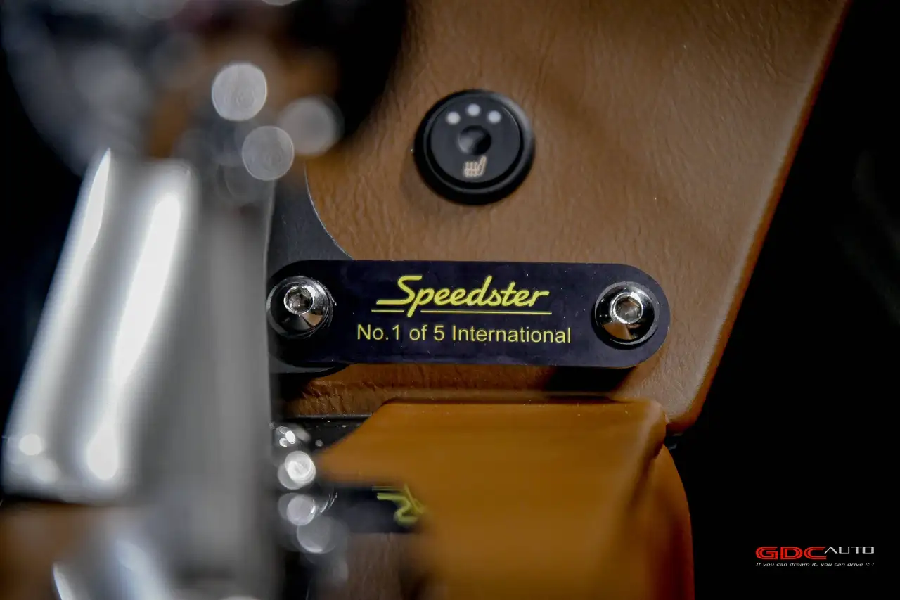 Vanderhall Venice Speedster - 2