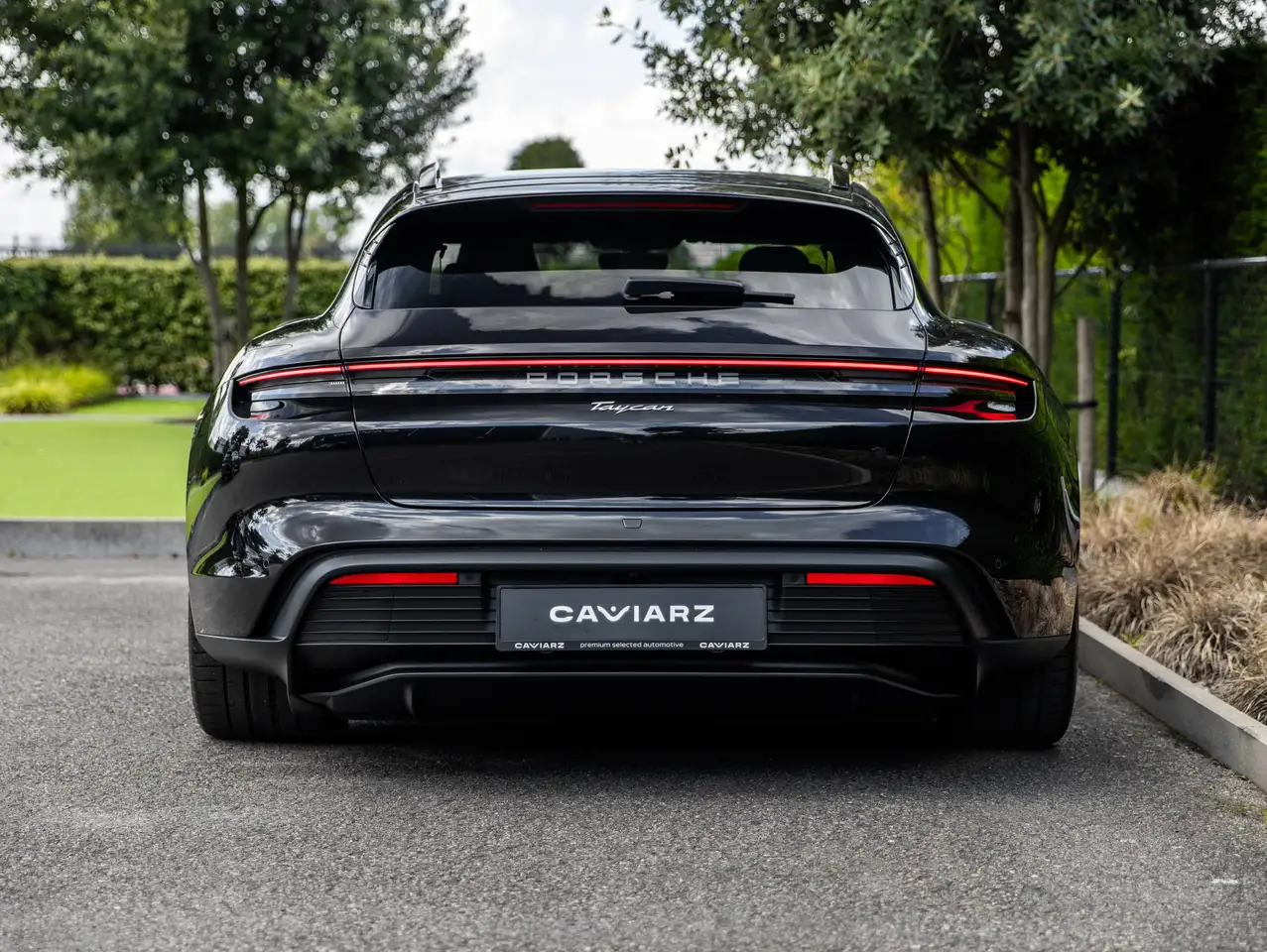 Porsche Taycan - 5