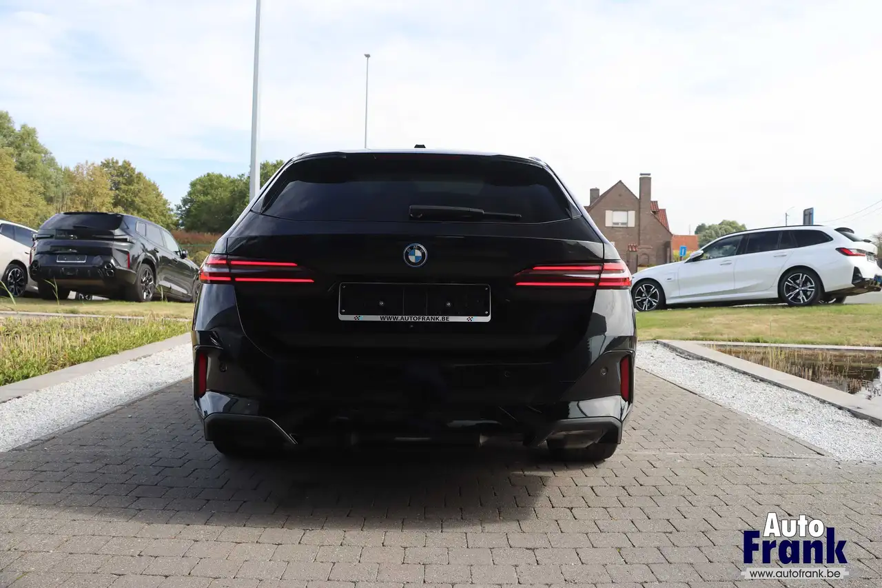 BMW i5 - 7