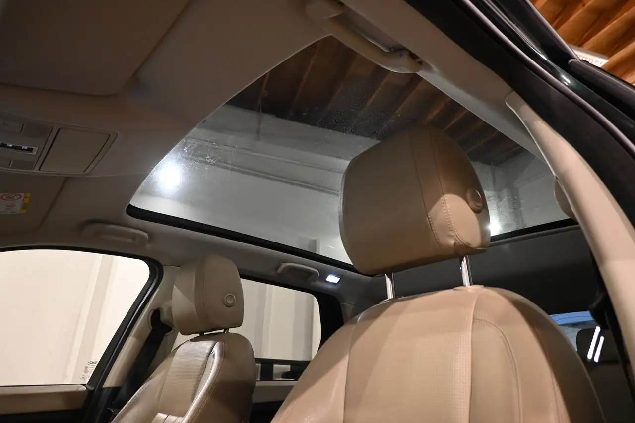 Land Rover Discovery Sport - 11