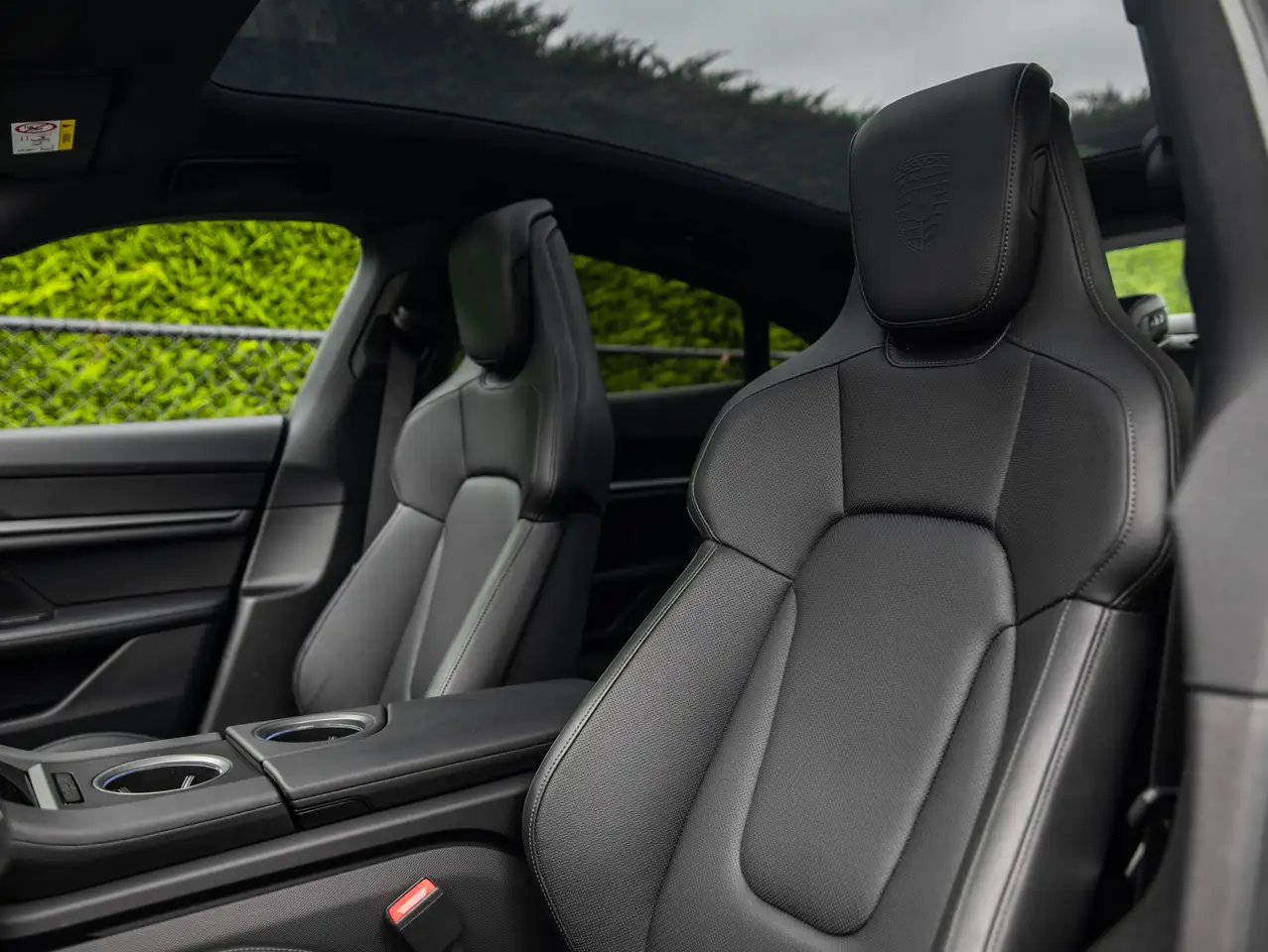 Porsche Taycan - 8