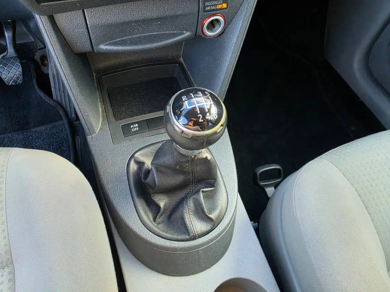 Volkswagen Caddy - 10