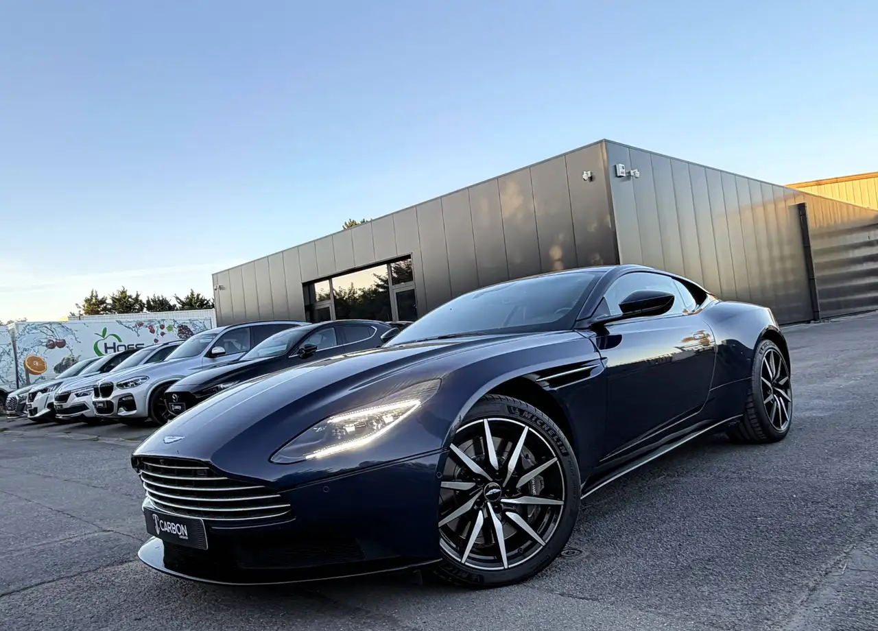 Aston Martin DB11 - 3