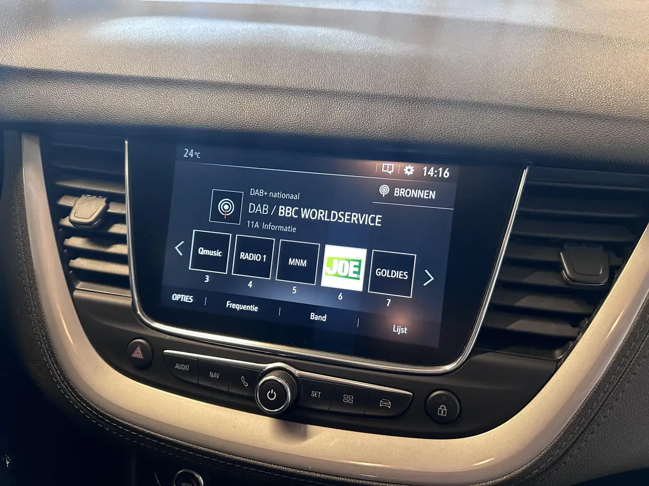 Opel Grandland X - 12