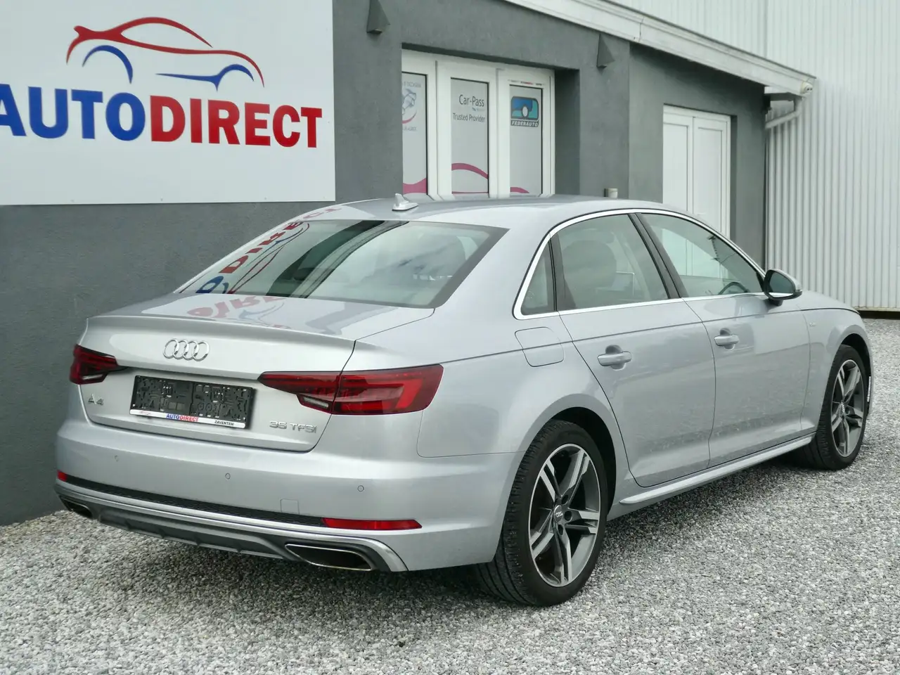 Audi A4 - 4