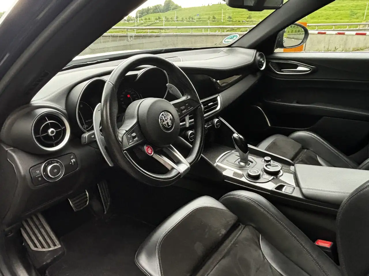 Alfa Romeo Giulia - 11