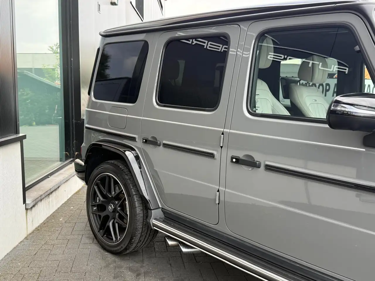 Mercedes-Benz G 63 AMG - 7