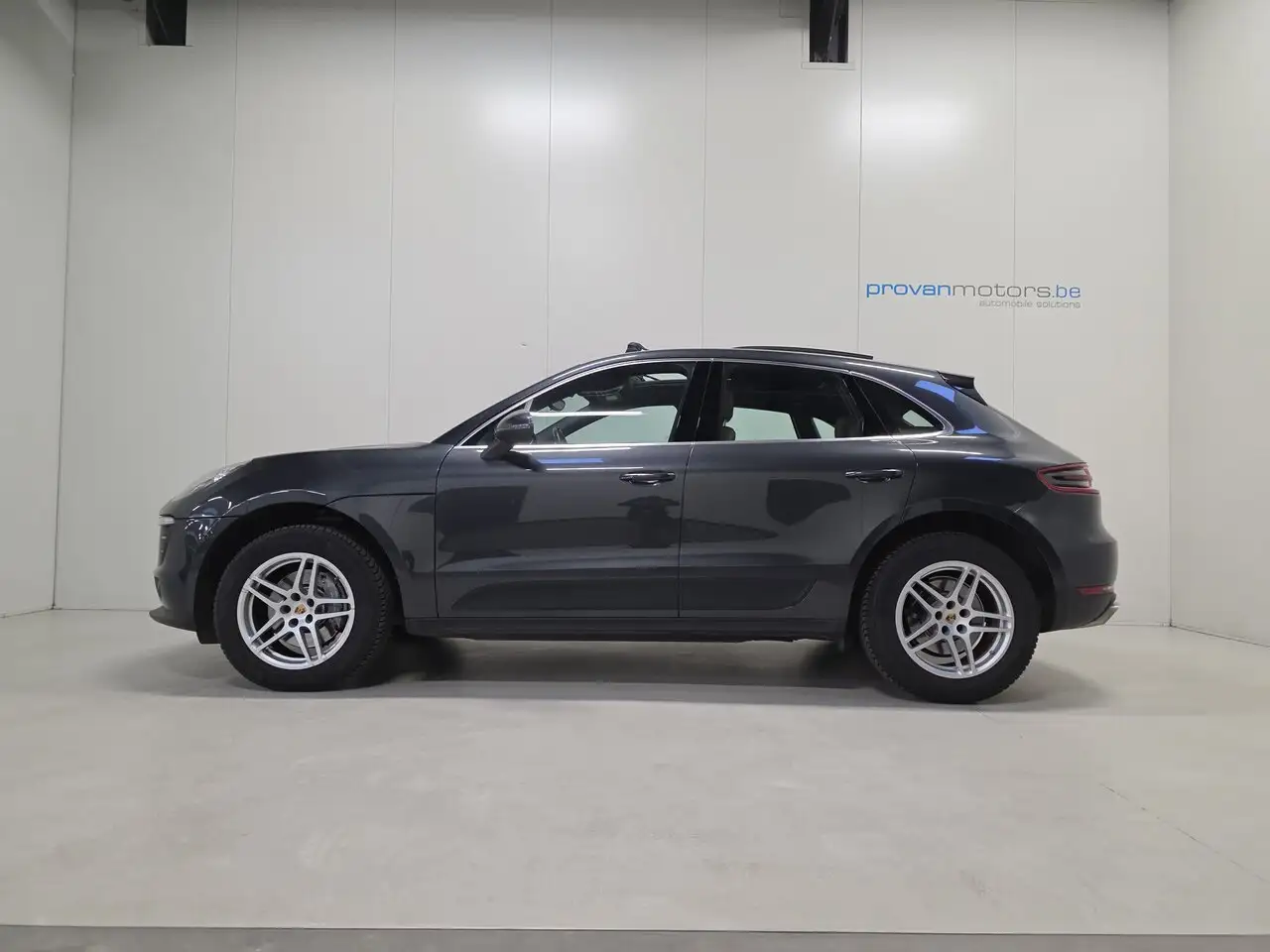 Porsche Macan - 8