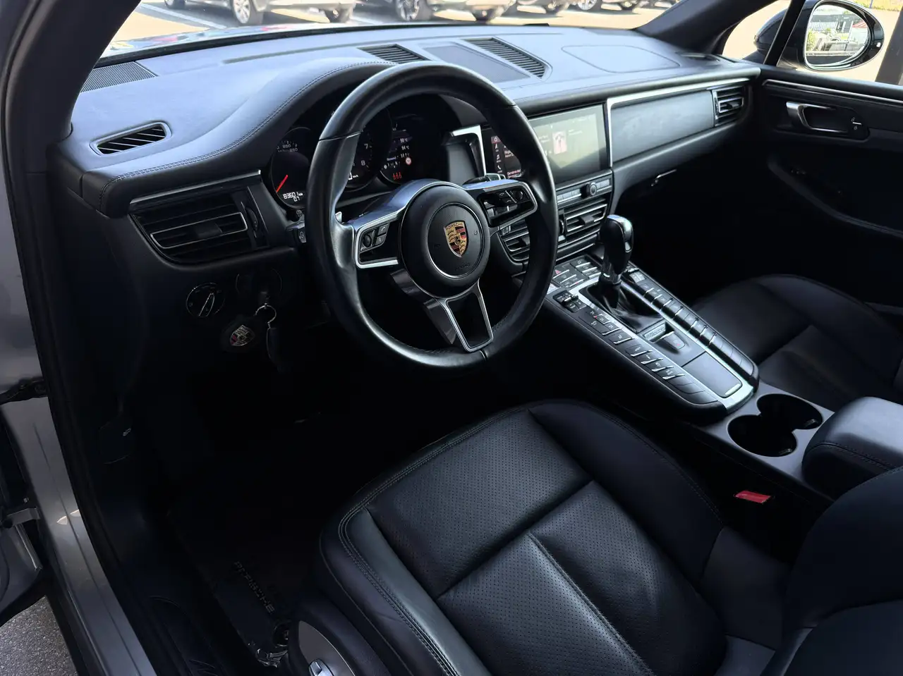 Porsche Macan - 11