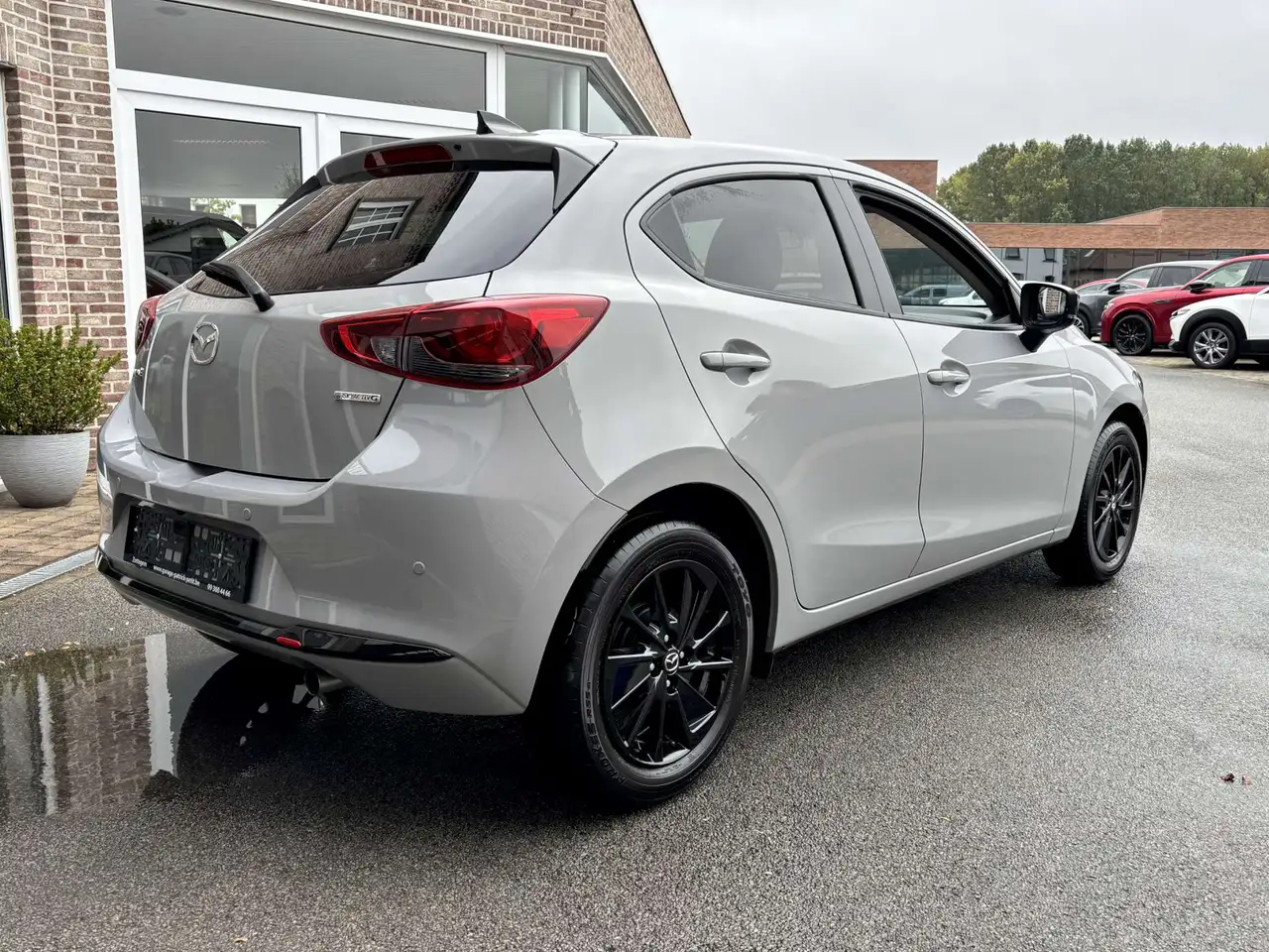 Mazda 2 - 5