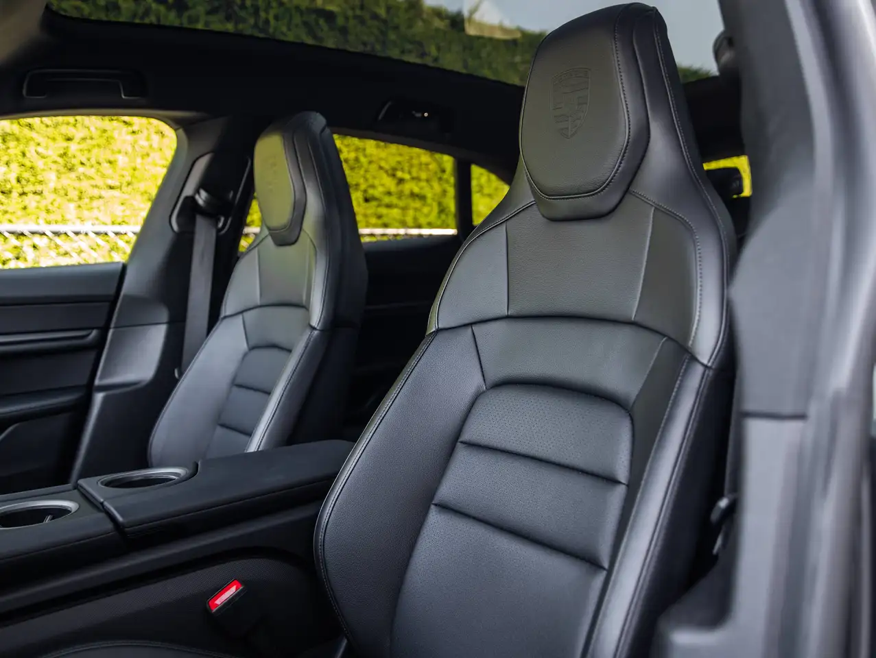 Porsche Taycan - 8