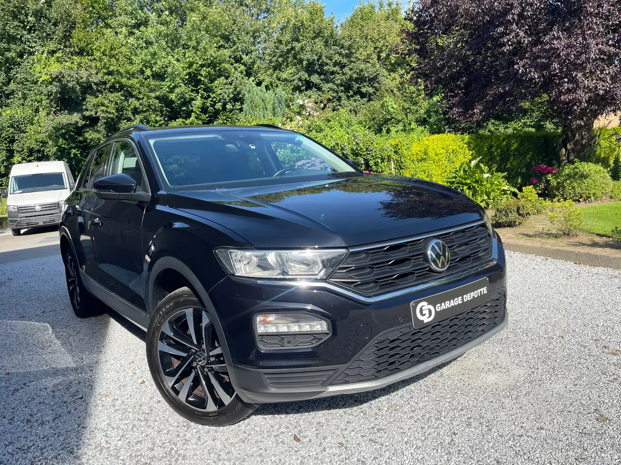 Volkswagen T-Roc - 8
