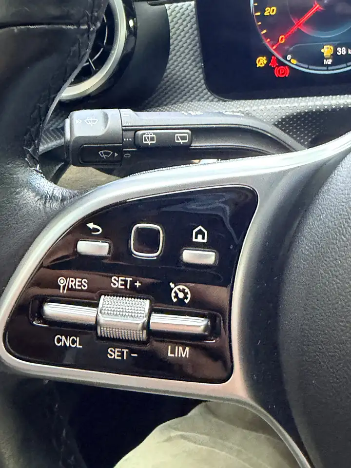 Mercedes-Benz CLA 180 - 10
