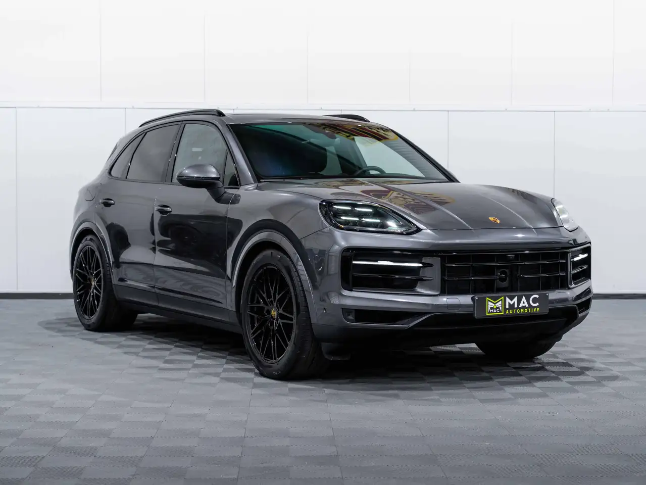 Porsche Cayenne - 3