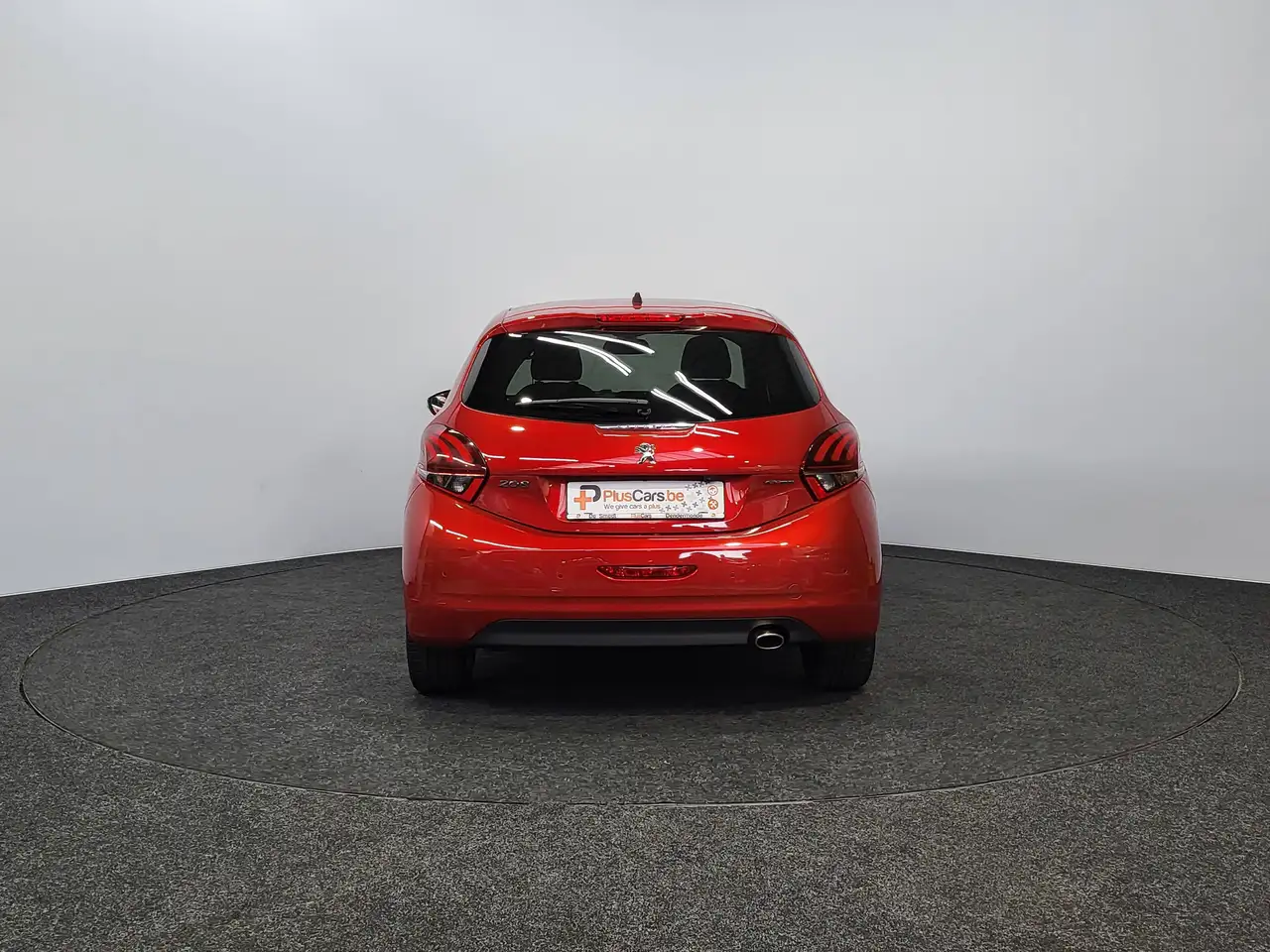 Peugeot 208 - 5