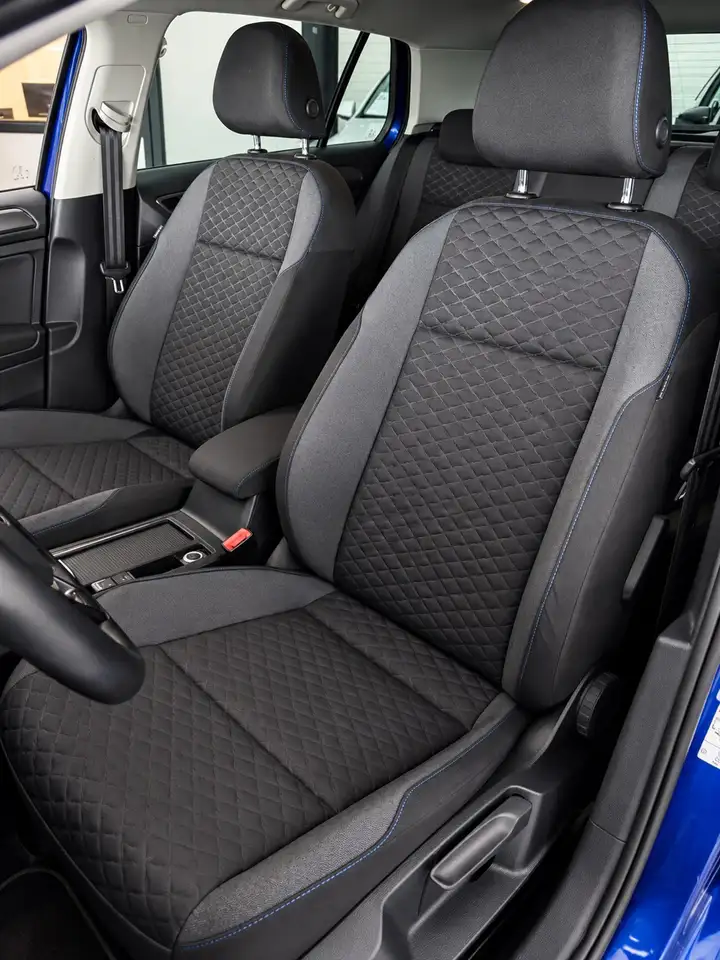Volkswagen Golf - 9