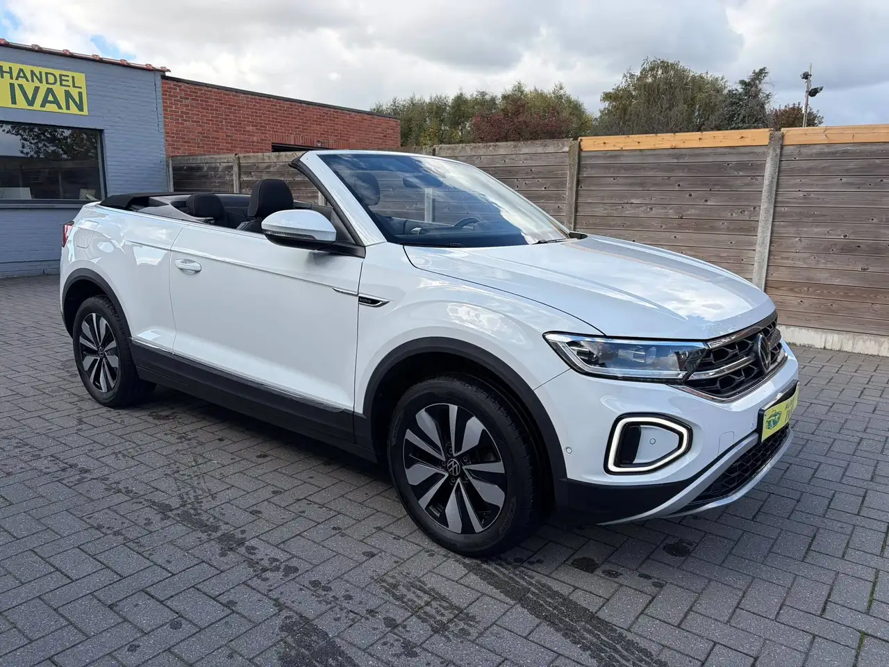 Volkswagen T-Roc - 7