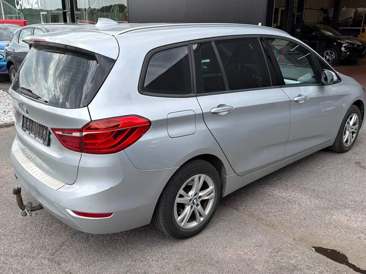 BMW 216 - 5