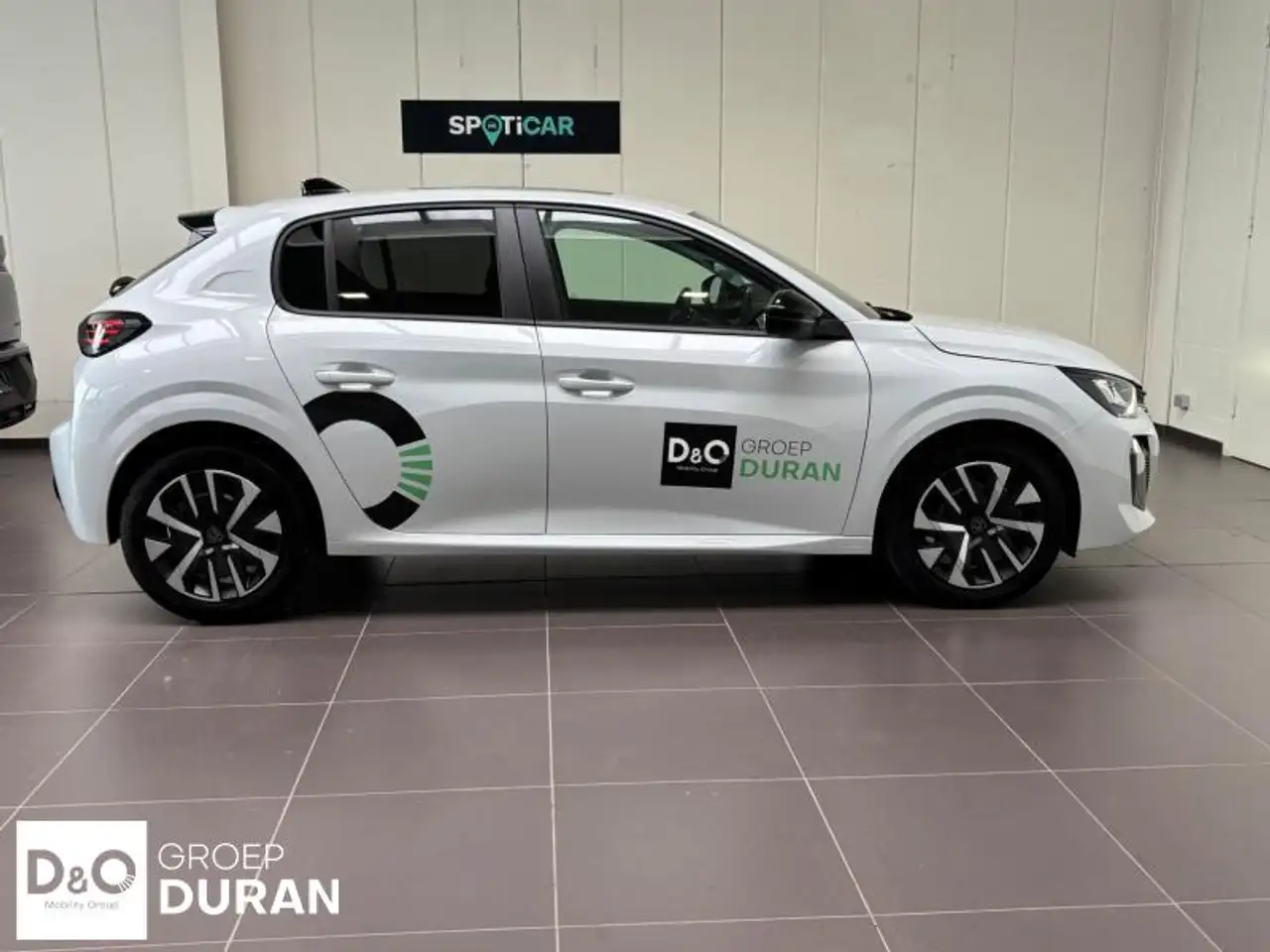Peugeot 208 - 6