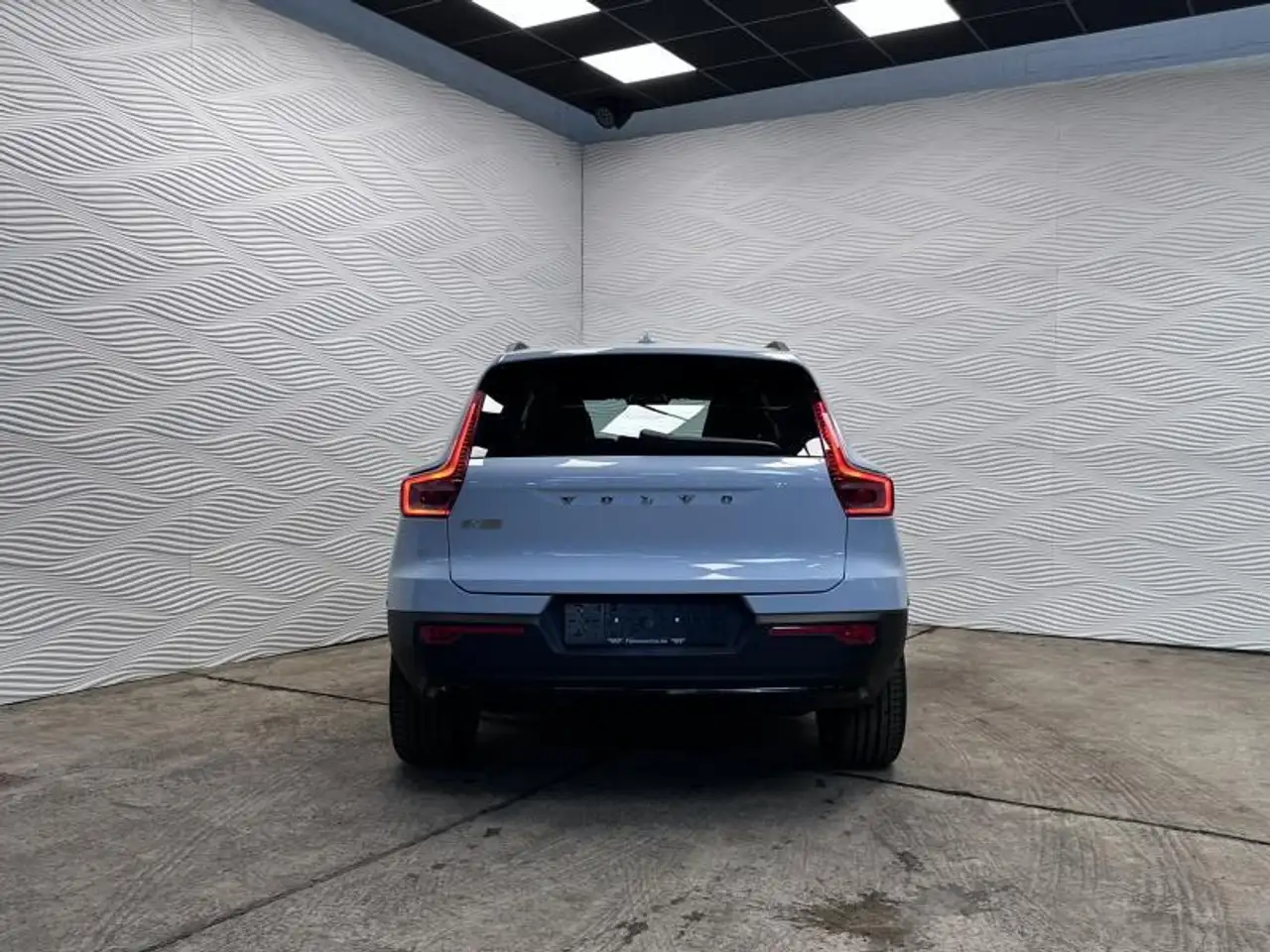Volvo EX40 - 10