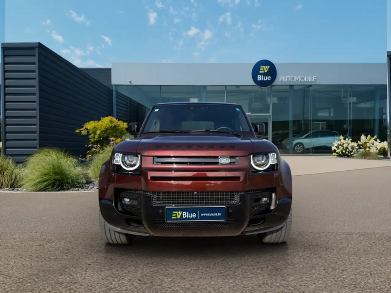 Land Rover Defender - 8