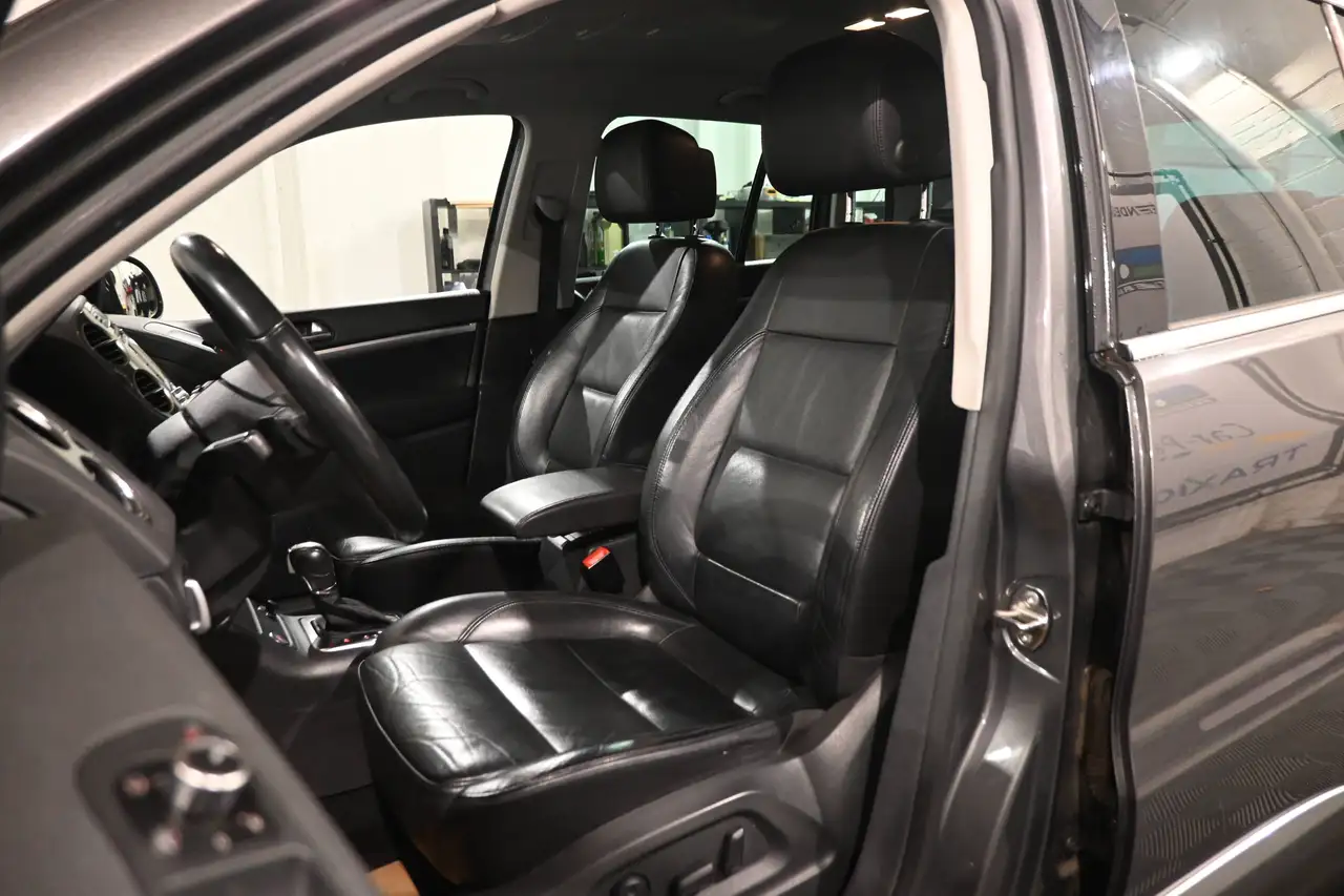 Volkswagen Tiguan - 11